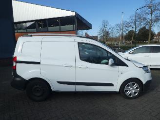 Ford Transit Courier Van 1.5 TDCI Trend Airco Navi picture 5