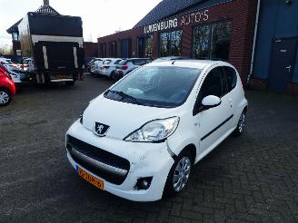 krockskadad bil auto Peugeot 107 1.0-12V XS Airco 2012/1