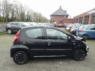 Peugeot 107 1.0 Active Airco picture 8