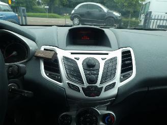 Ford Fiesta 1.4 Ghia Airco picture 18