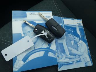 Ford Fiesta 1.4 Ghia Airco picture 19
