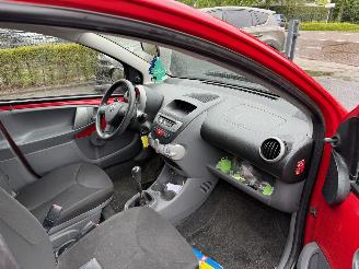 Toyota Aygo 1.0-12V Cool  AIRCO Hatchback 5-dr. picture 15