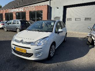 Voiture accidenté Citroën C3 1.2 PureTech Collection 2015/6