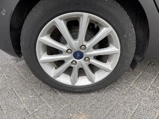 Ford Fiesta 1.0 EcoBoost Titanium  Hatchback 5-dr. picture 18