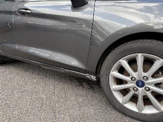 Ford Fiesta 1.0 EcoBoost Titanium  Hatchback 5-dr. picture 17