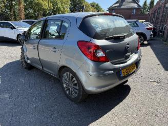 Opel Corsa 1.4-16V Design Edition Hatchback 5-dr. picture 10