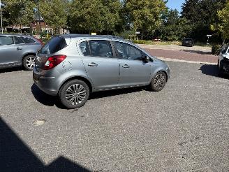 Coche accidentado Opel Corsa 1.4-16V Design Edition Hatchback 5-dr. 2013/9