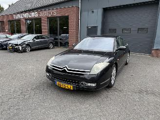 Vaurioauto  passenger cars Citroën C6 2.7 HdiF V6 Lignage  Sedan 4-dr. 2006/8