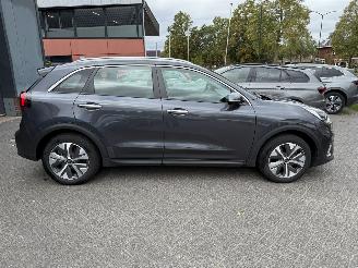 Kia Niro DynamicLine 64 kWh  SUV 5-dr. 14008 EURO EX BTW picture 6