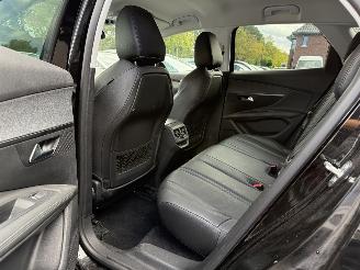 Peugeot 3008 1.2 PureTech Blue Lease Premium picture 17