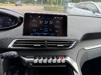 Peugeot 3008 1.2 PureTech Blue Lease Premium picture 22