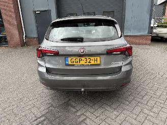 Fiat Tipo 1.4 T-Jet 16v Business picture 4