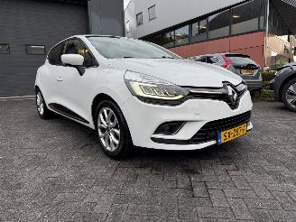 Renault Clio 0.9 TCe Intens Hatchback 5-dr. picture 14