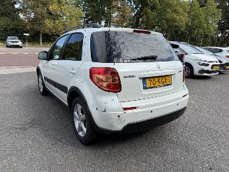 Suzuki SX4 1.6 Shogun (MPV 5-dr.) picture 3