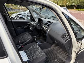 Suzuki SX4 1.6 Shogun (MPV 5-dr.) picture 24