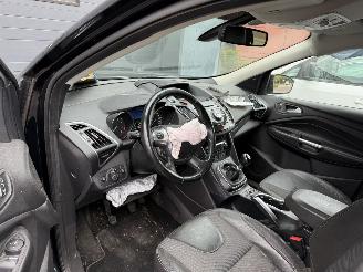 Ford Kuga 1.6 Titanium  SUV 5-dr. picture 15
