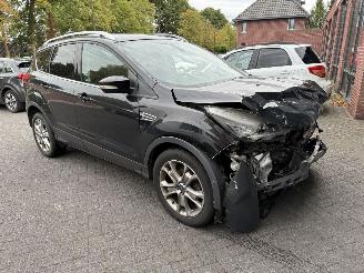 Ford Kuga 1.6 Titanium  SUV 5-dr. picture 9