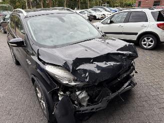 Ford Kuga 1.6 Titanium  SUV 5-dr. picture 11