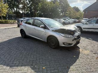Ford Focus 1.0 Lease Edition Hatchback 5-dr. picture 15