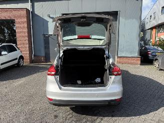 Ford Focus 1.0 Lease Edition Hatchback 5-dr. picture 18