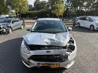 Ford Focus 1.0 Lease Edition Hatchback 5-dr. picture 6