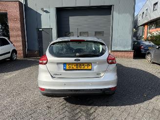 Ford Focus 1.0 Lease Edition Hatchback 5-dr. picture 8