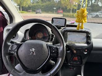 Peugeot 108 1.0 e-VTi Première  NAVIGATIE CLIMA Hatchback 5-dr. picture 28