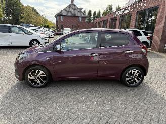 Peugeot 108 1.0 e-VTi Première  NAVIGATIE CLIMA Hatchback 5-dr. picture 2