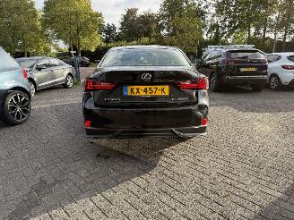 Lexus IS 300H picture 7