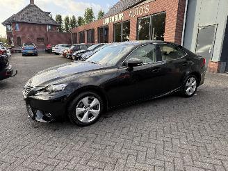 Lexus IS 300H picture 2