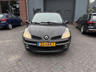 Renault Clio 1.2 TCE Collection  AIRCO Hatchback 3-dr. picture 6
