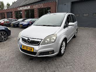 Schadeauto Opel Zafira 1.8 Temptation  7 PERSOONS  MPV 5-dr. 2008/1