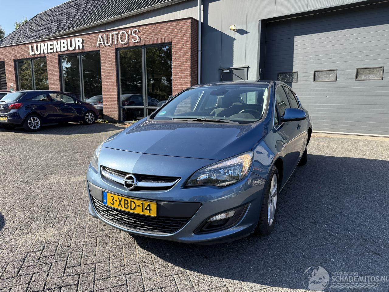 Opel Astra 1.4 Turbo Rhythm (Hatchback 5-dr.)