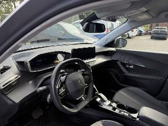 Peugeot e-2008 EV Allure Pack 50 kWh (SUV 5-dr.) Prijs excl BTW €12355 picture 11