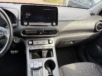 Hyundai Kona EV Fashion 64 kWh  SUV 5-dr.  11528 EURO EX BTW picture 13