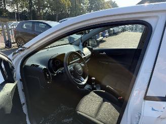Kia Picanto 1.0 DPi ComfortLine 5p  Hatchback 5-dr. picture 12