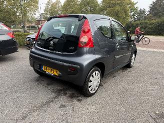 Peugeot 107 1.0-12V XS   AIRCO Hatchback 3-dr. picture 22