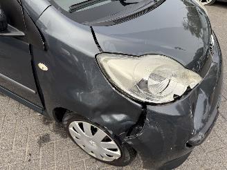Peugeot 107 1.0-12V XS   AIRCO Hatchback 3-dr. picture 19