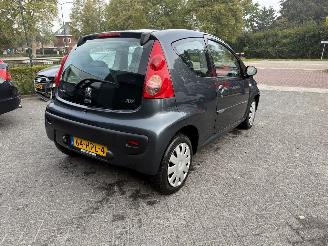 Peugeot 107 1.0-12V XS   AIRCO Hatchback 3-dr. picture 9