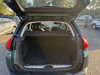 Peugeot 2008 1.2 PureTech Allure  SUV 5-dr. picture 20