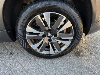 Peugeot 2008 1.2 PureTech Allure  SUV 5-dr. picture 27