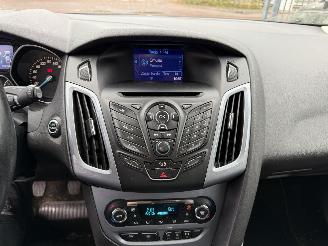 Ford Focus 1.6 TDCI Trend  Stationwagen 5-dr. picture 19
