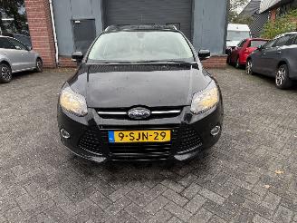 Ford Focus 1.6 TDCI Trend  Stationwagen 5-dr. picture 6