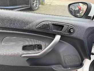 Ford Fiesta 1.25 Trend (Hatchback 3-dr.) picture 16