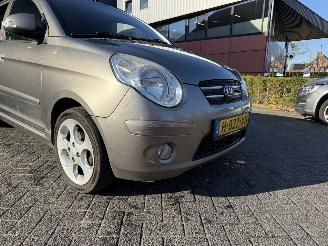 Kia Picanto 1.1 Fifteen  AIRCO Hatchback 5-dr. picture 27