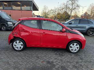 Toyota Aygo 1.0 VVT-i x-play (Hatchback 5-dr.) picture 9
