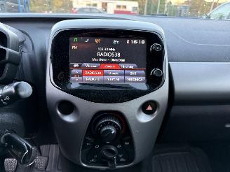 Toyota Aygo 1.0 VVT-i x-play (Hatchback 5-dr.) picture 14