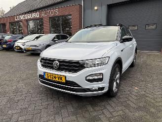 krockskadad bil auto Volkswagen T-Roc 1.6 TDI Style Business (SUV 5-dr.) 2019/1