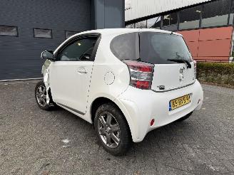 Toyota iQ 1.0 VVTi Aspiration AUTOMAAT picture 6