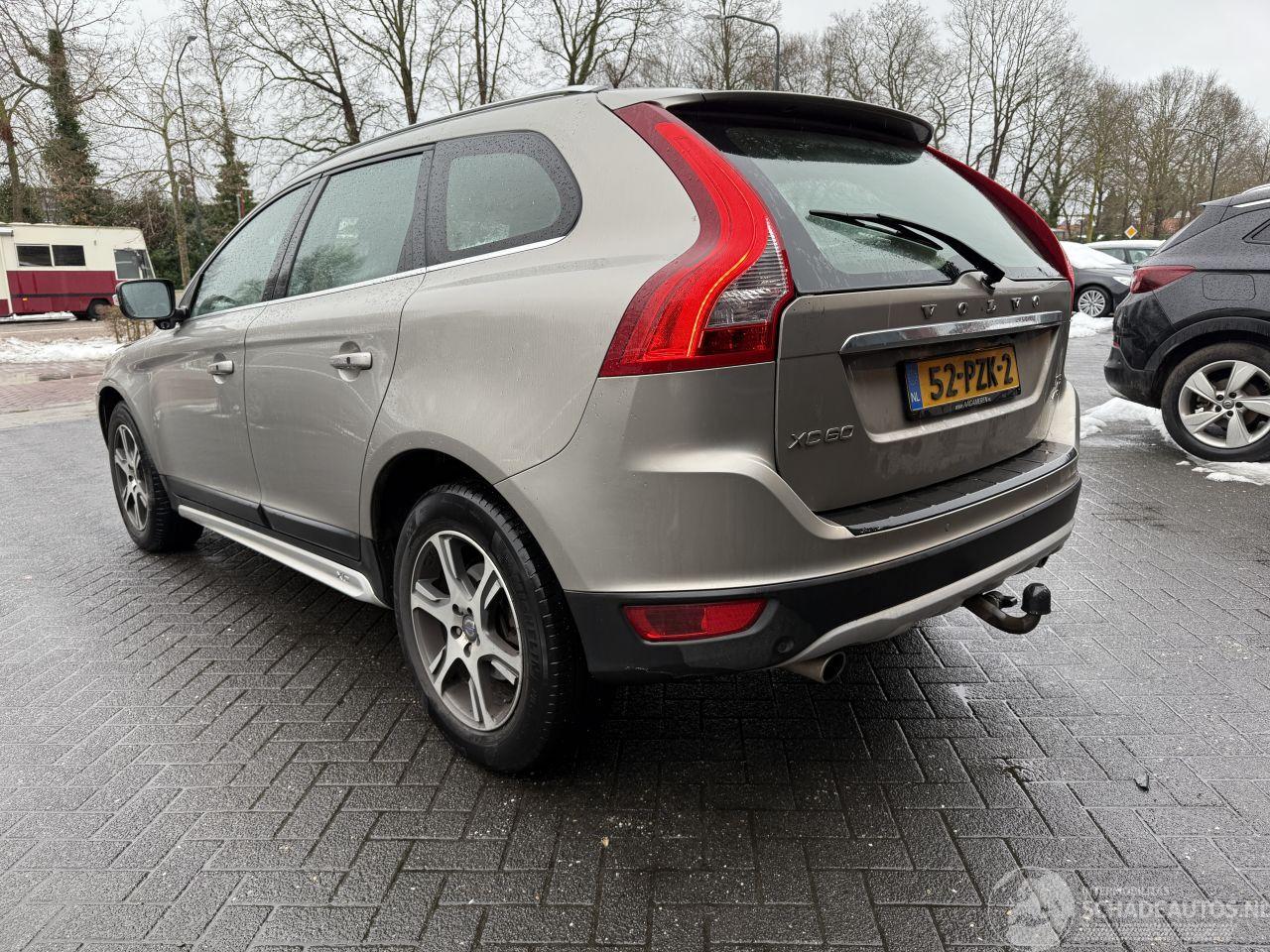 Volvo Xc-60 2.4 D5 AWD Summum  AUTOMAAT PANO SUV 5-dr.
